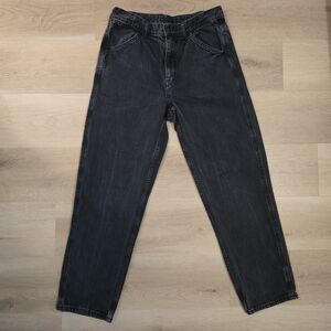 Uniqlo Women's High Rise Relaxed Fit Jeans Black Acid Wash Size 06 or 31" (~30)